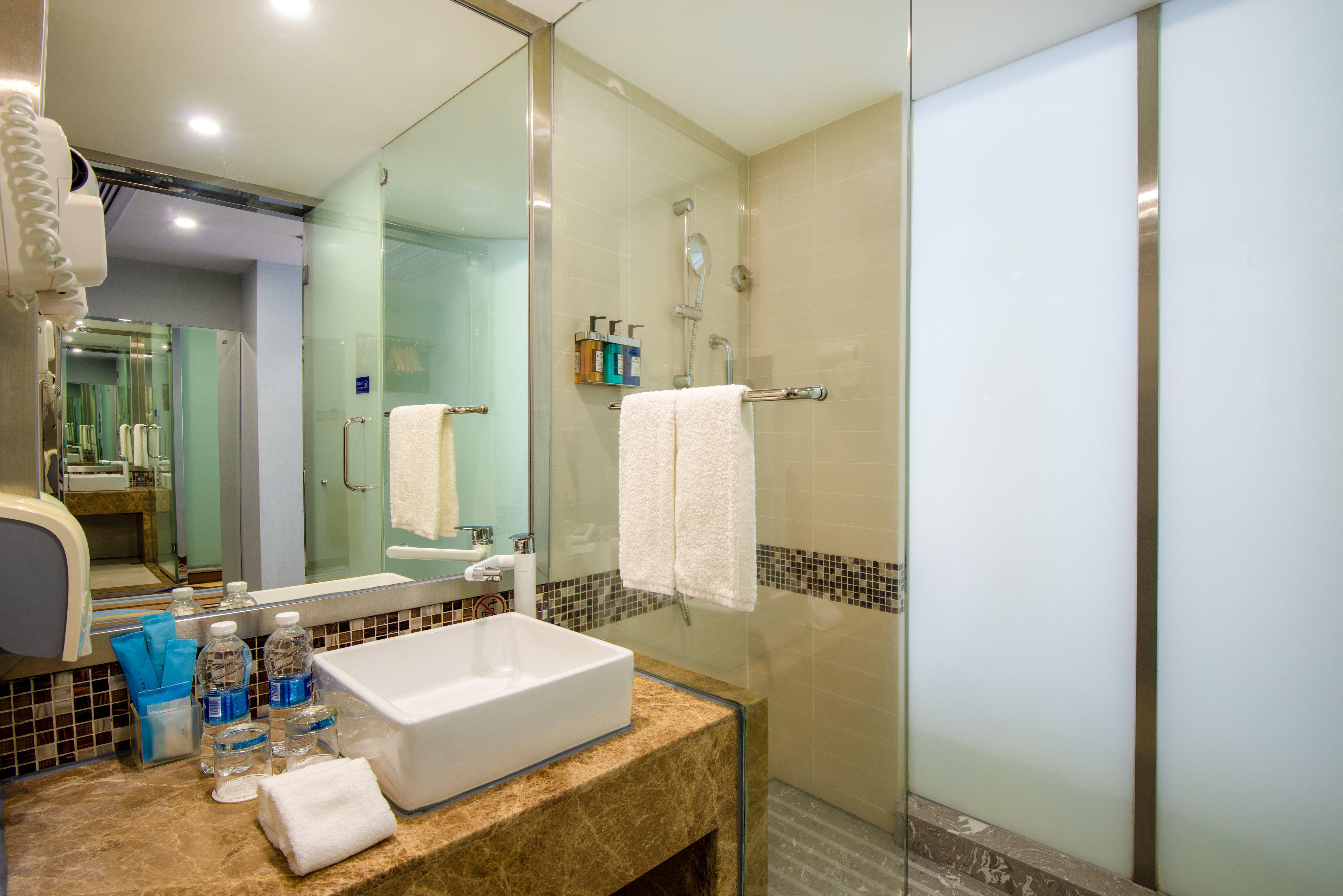 Holiday Inn Express Shenzhen Luohu Exterior photo