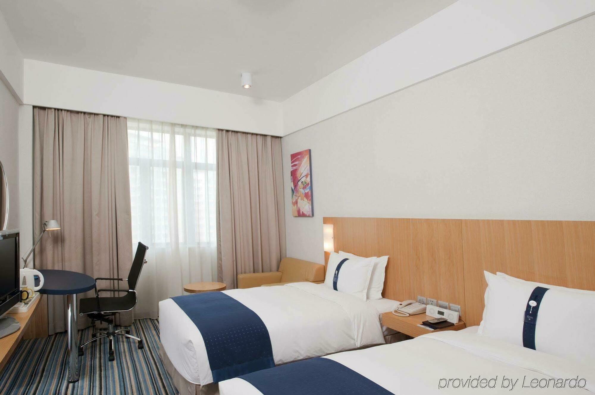 Holiday Inn Express Shenzhen Luohu Exterior photo